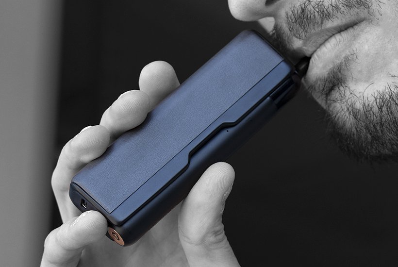 Top Krono : kit Vilter Pro par Aspire - #avecetsansfiltre 20 Il est possible de vapoter avec le kit Aspire Vilter Pro pendant qu'il est attaché avec sa power-bank