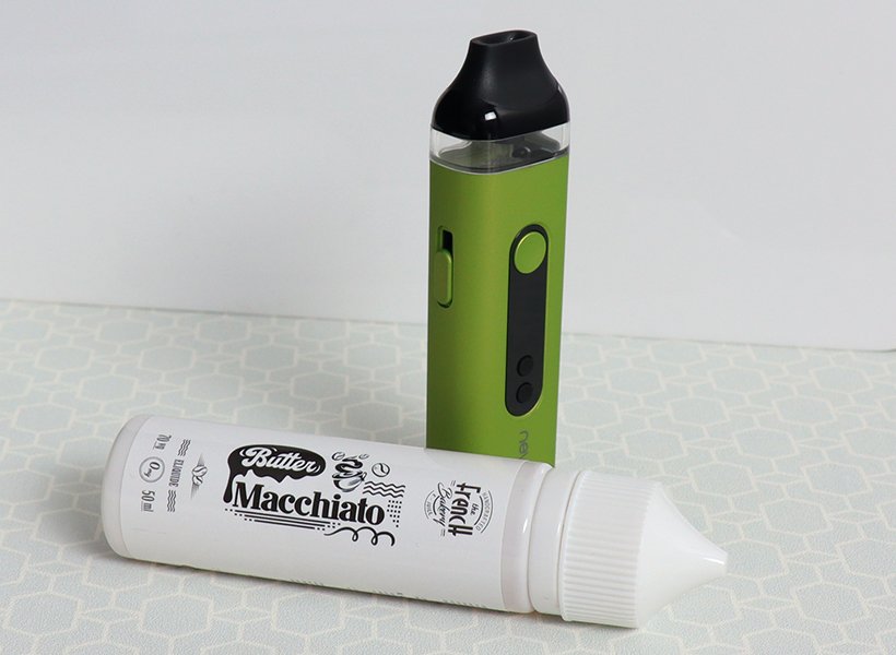 Test du kit Feelin X de Nevoks 29 Kit Feelin X de Nevoks avec e-liquide Butter Macchiato de French Bakery