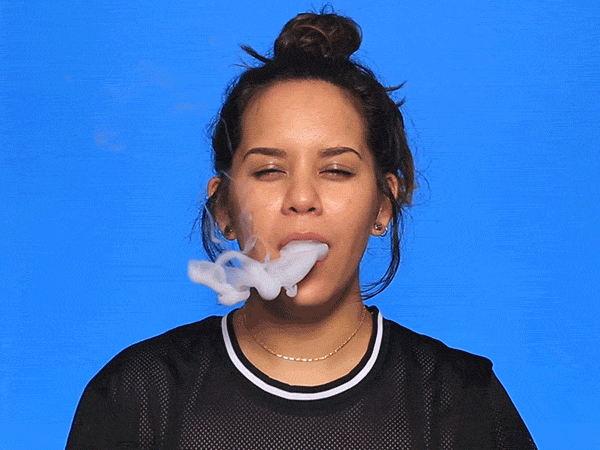 Vape artistique : quand vaper devient une compet’ 16 girl