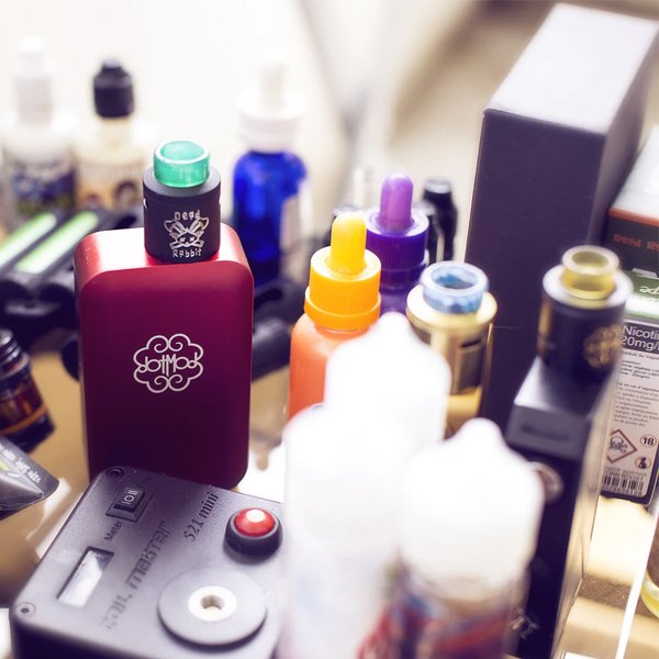 elfbar nachfüll pod läuft aus Le distributeur de e-liquide, la fausse bonne idée ? Blog vape Nicovip main image 0