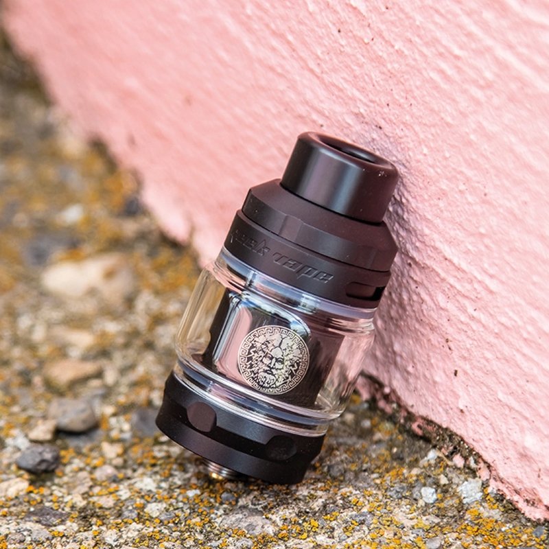 Meilleures cigarettes électroniques 2021 : les clearomiseurs 14 Notre analyse du succès du Zeus Tank de Geek Vape