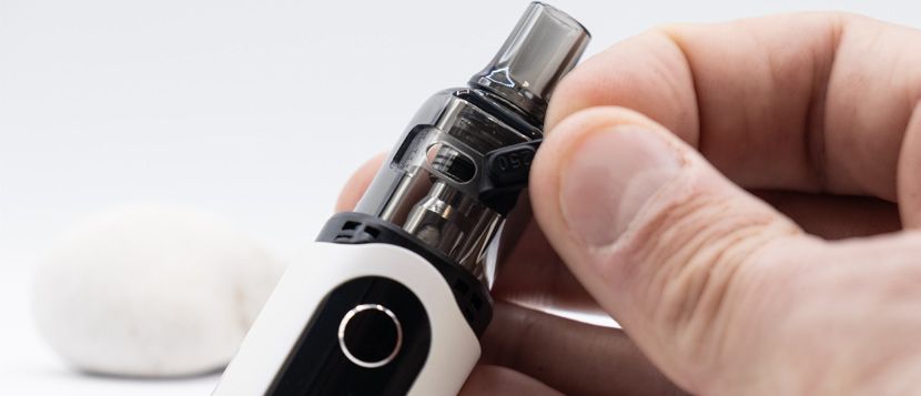 Comment remplir la cartouche 4ml du kit Oneo Pro Oxva ?