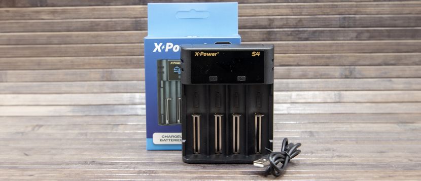 Chargeur S4 X Power - Composition de la boîte